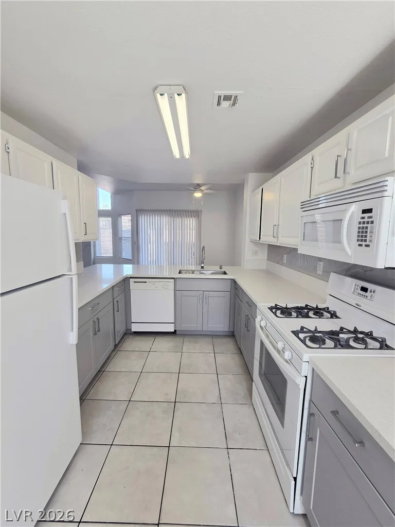 5125 West Reno Avenue 1015 — photo 3
