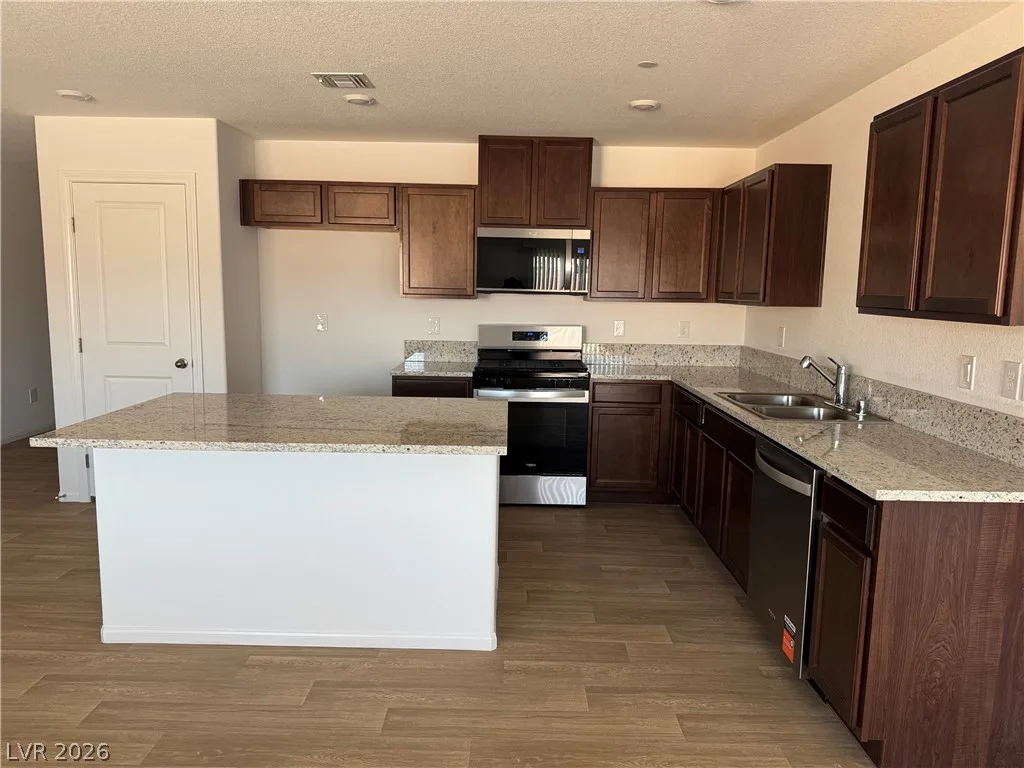 4627 Chestnut Bark Court — photo 4