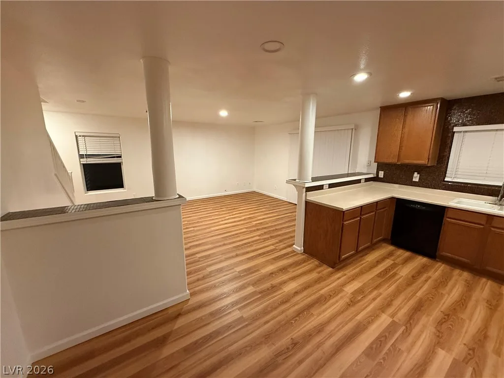 8217 Time Machine Avenue — photo 2