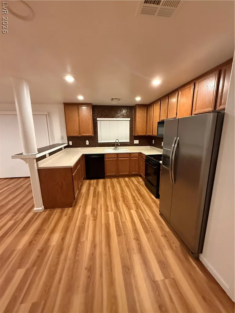 8217 Time Machine Avenue — photo 4