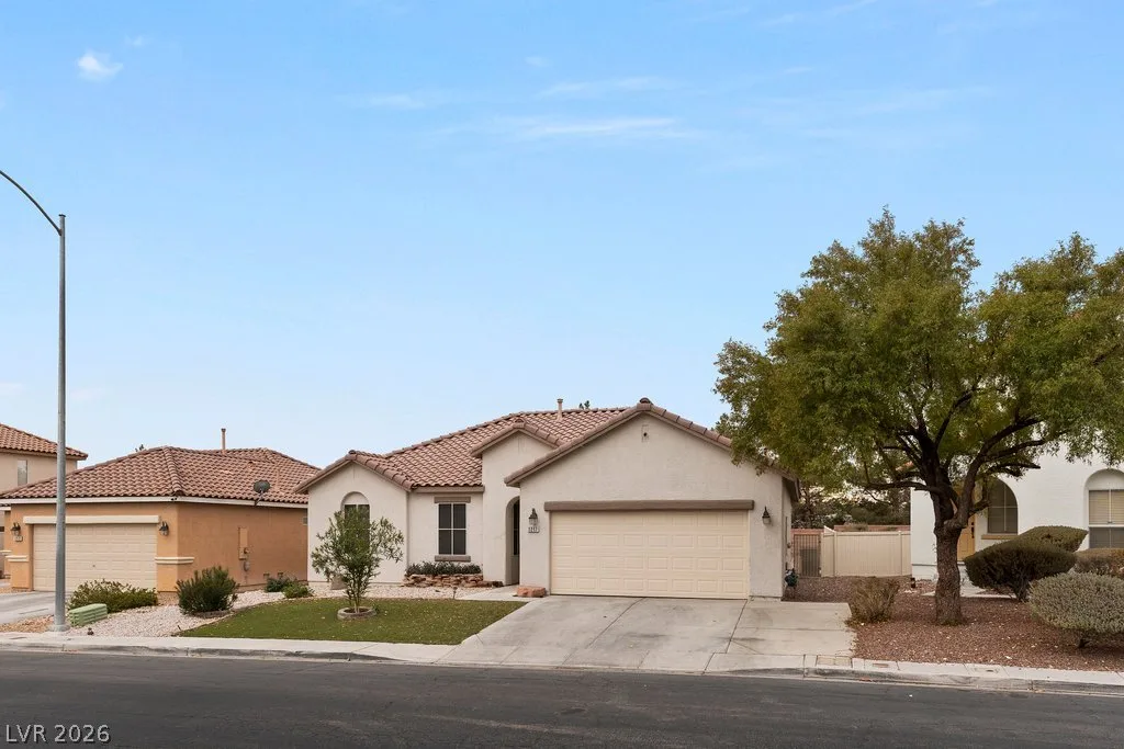 1217 Cove Palisades Drive — photo 3