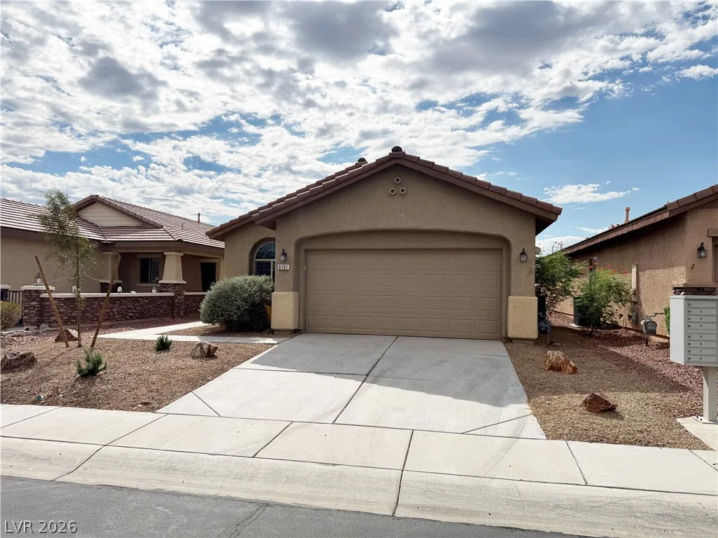 6101 Saddle Horse Avenue — photo 1