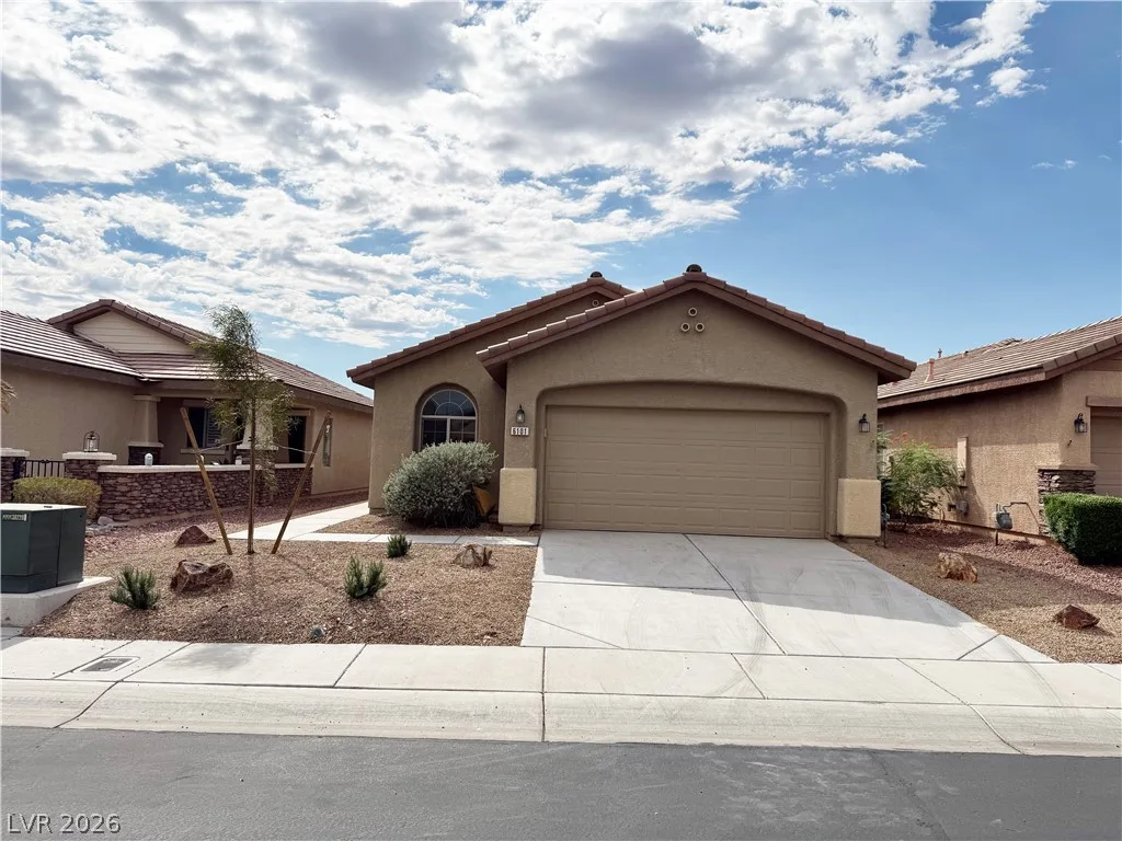 6101 Saddle Horse Avenue — photo 2