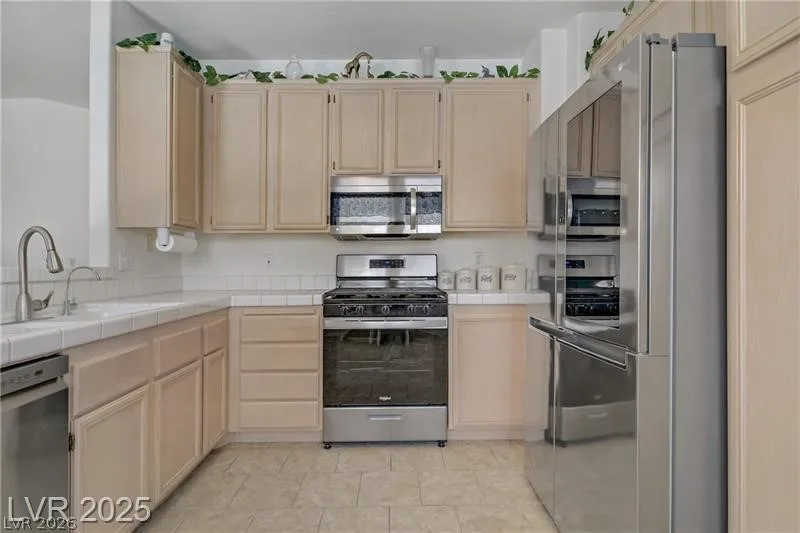 8116 Kokoma Drive — photo 4