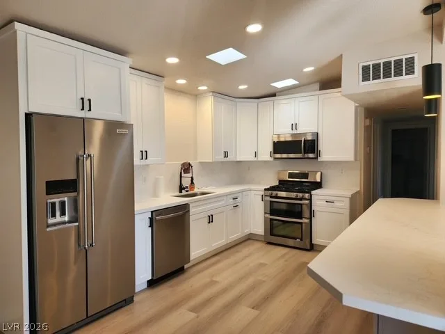 904 Elko Way — photo 3
