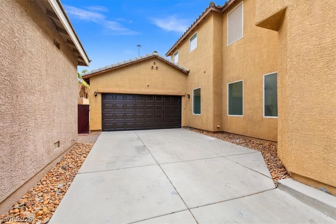 7384 Emerald Glow Street — photo 3