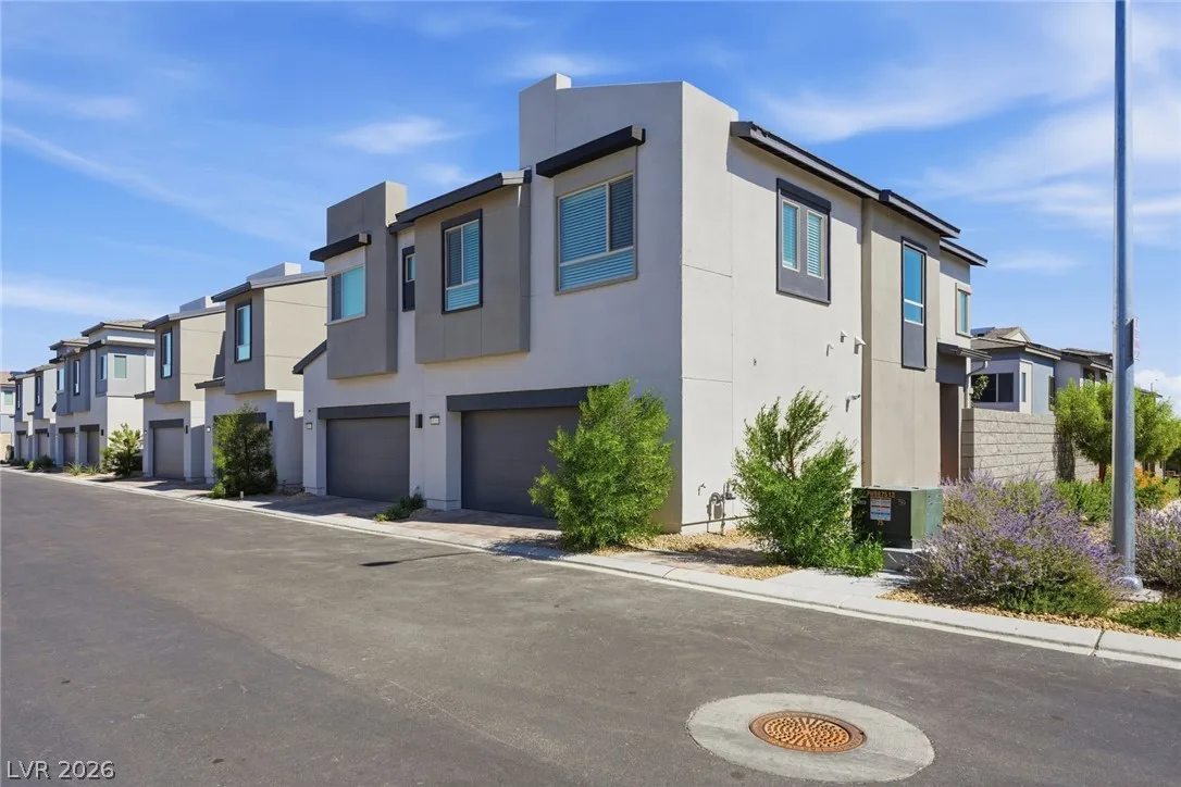 9215 Litvin Street — photo 2