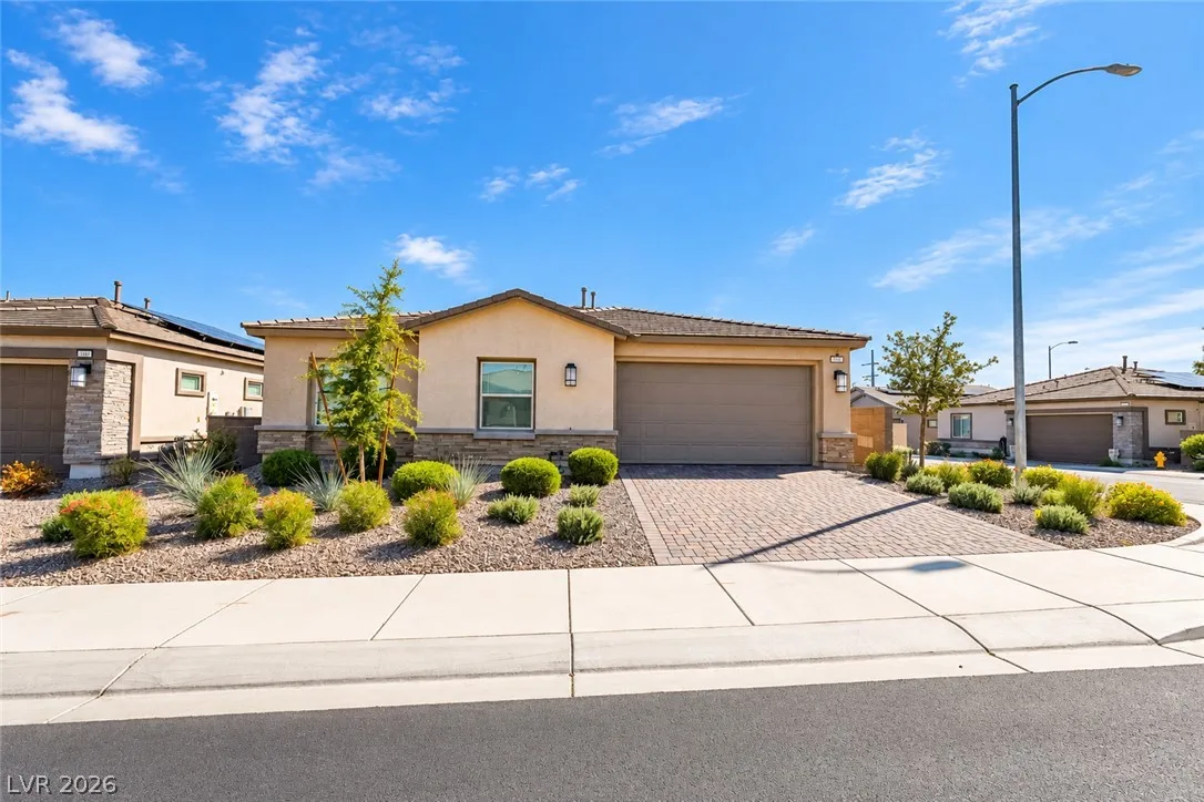 392 Aravalli Crest Street — photo 1
