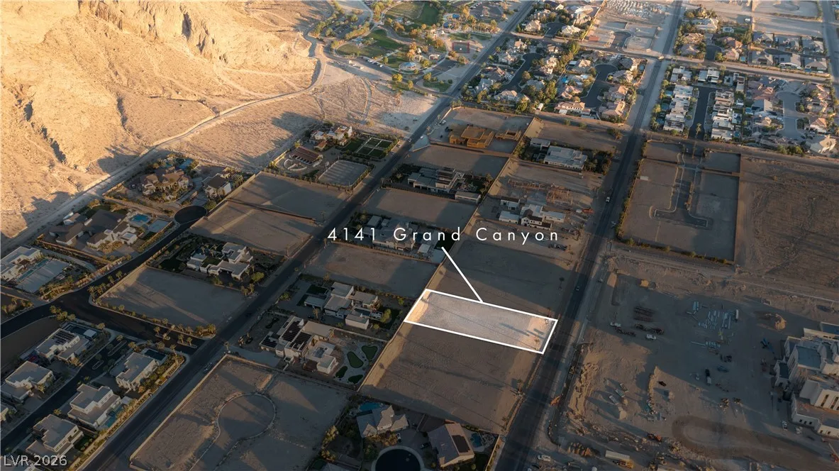 4141 North Grand Canyon Drive — photo 2
