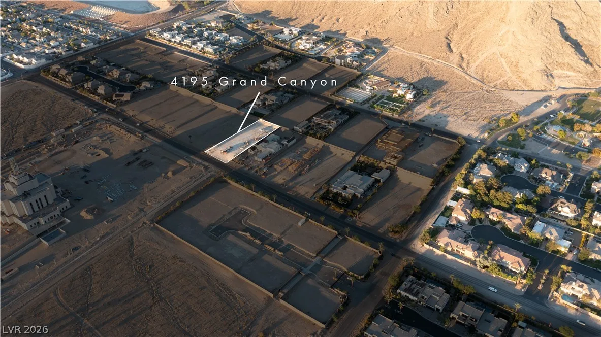 4195 North Grand Canyon Drive — photo 2
