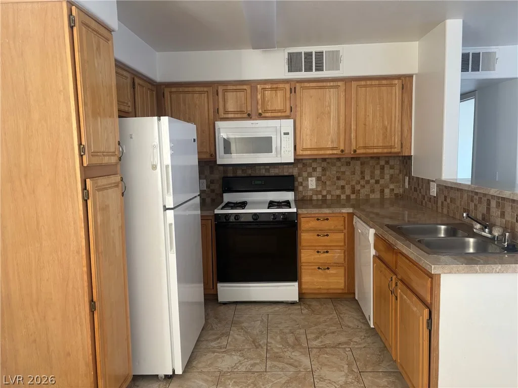 5710 East Tropicana Avenue 2054 — photo 1