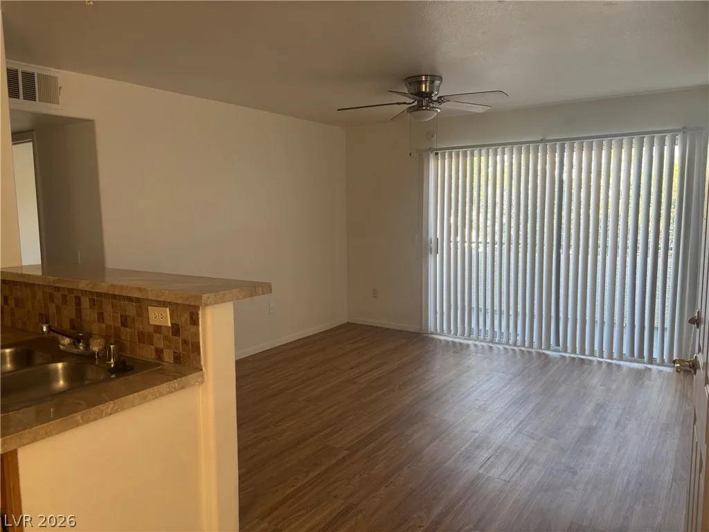 5710 East Tropicana Avenue 2054 — photo 2