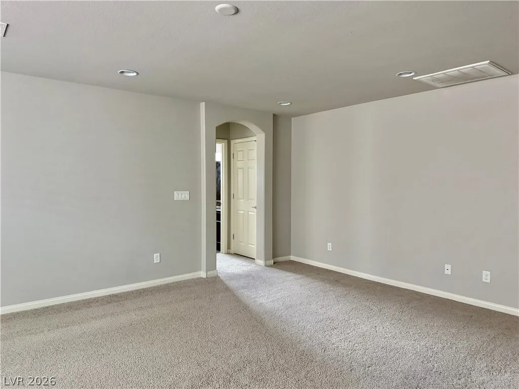 10164 Cascadia Creek Street — photo 2