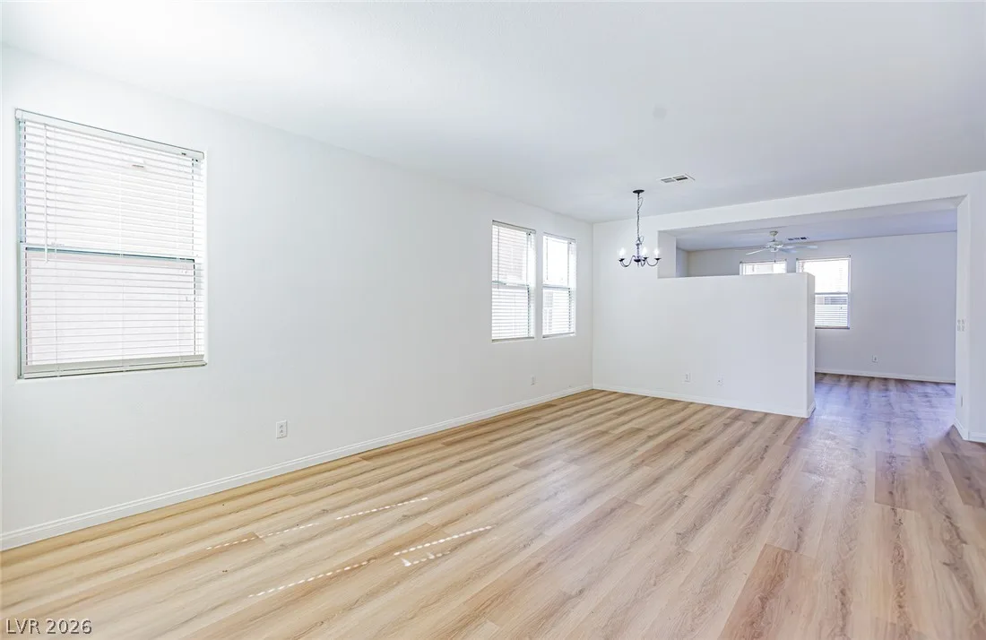 3308 Barada Heights Avenue — photo 4