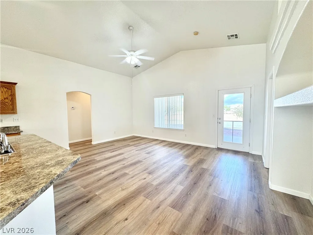 1540 Princeton Circle — photo 5
