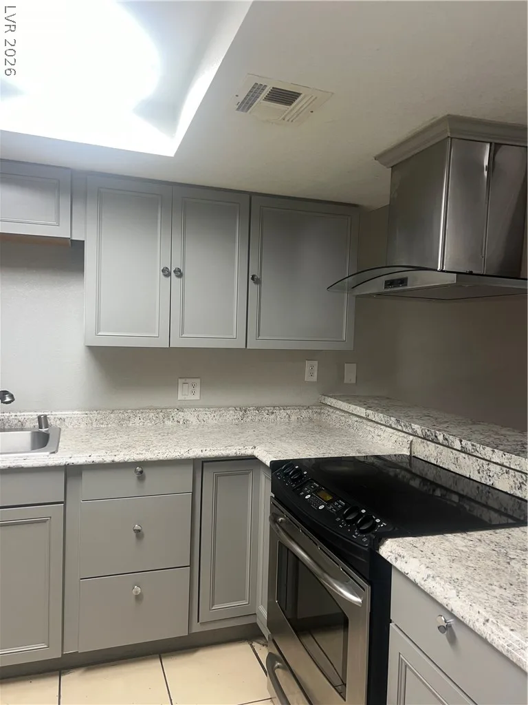 204 North BRUCE Street D — photo 5