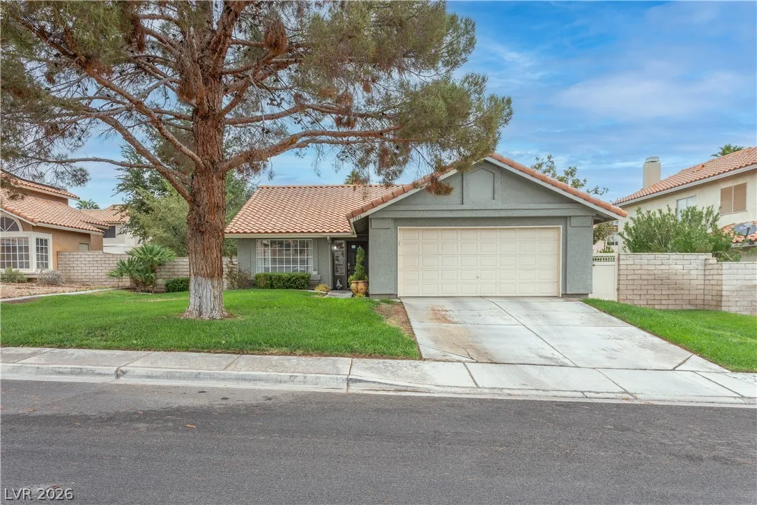 1316 Grey Hunter Drive — photo 1