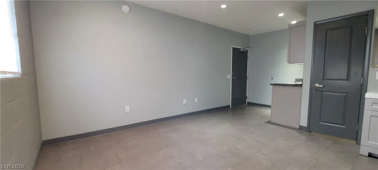 223 North 9th Street 200 — photo 3