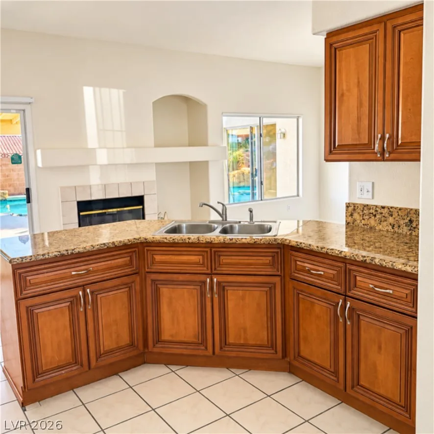 3644 Iverson Lane — photo 3