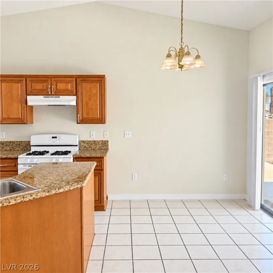 3644 Iverson Lane — photo 4