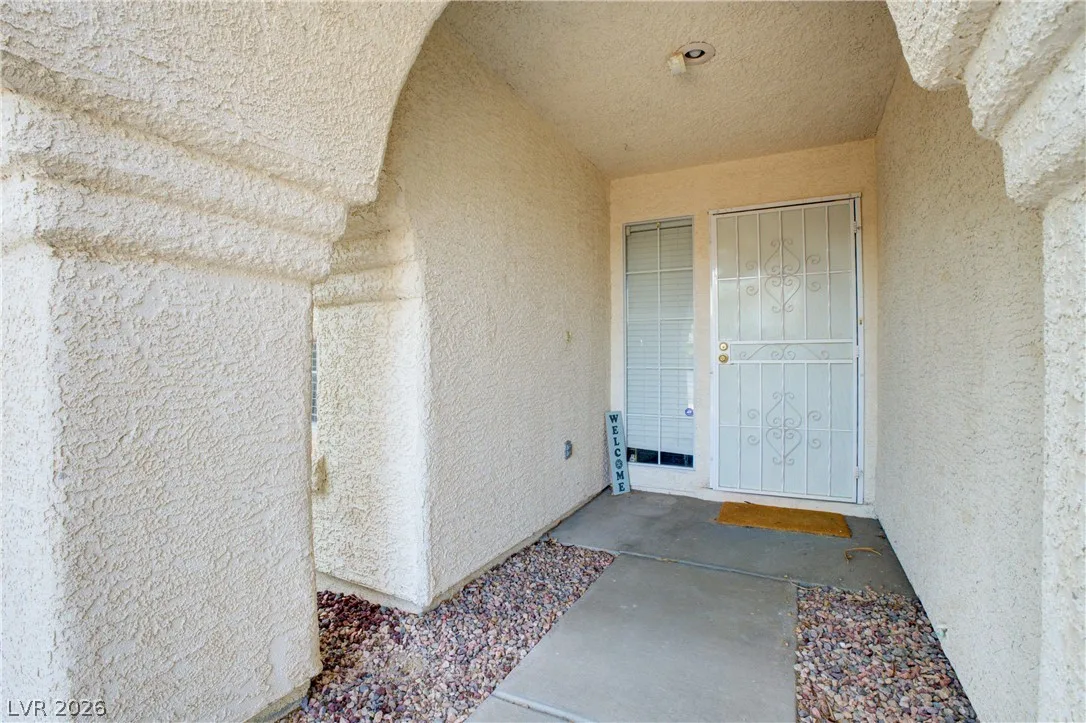 1012 Weatherboard Street — photo 3
