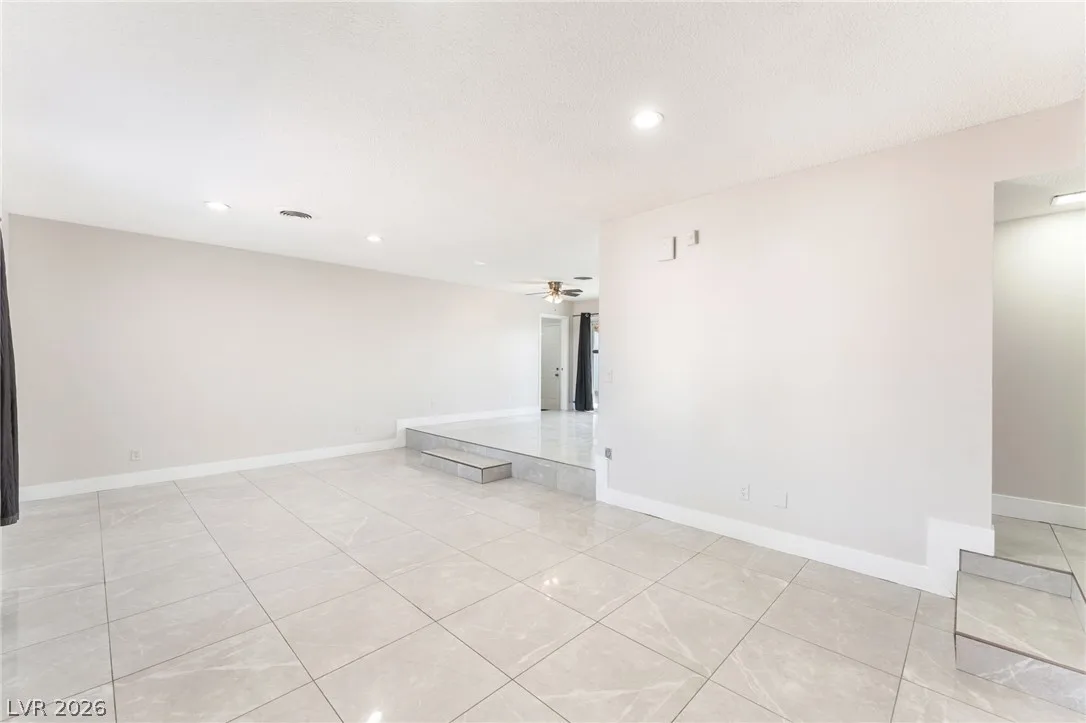 2163 Golden Arrow Drive — photo 5