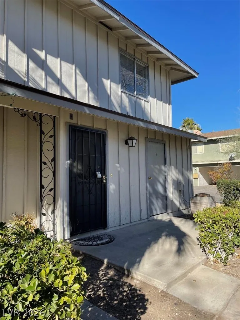 1480 Dorothy Avenue 4 — photo 2