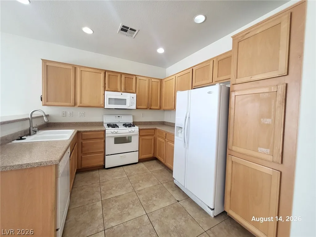 7280 Fountain Village Avenue — photo 4