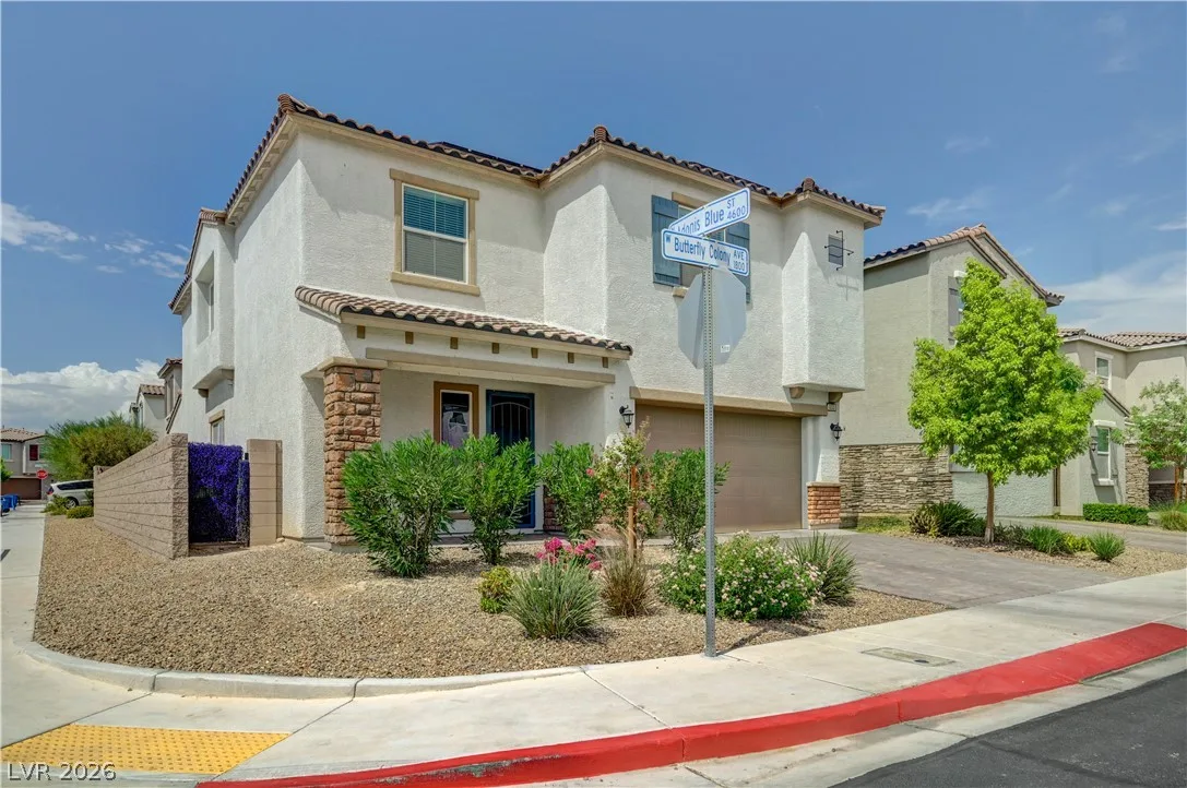 1830 Butterfly Colony Avenue — photo 2
