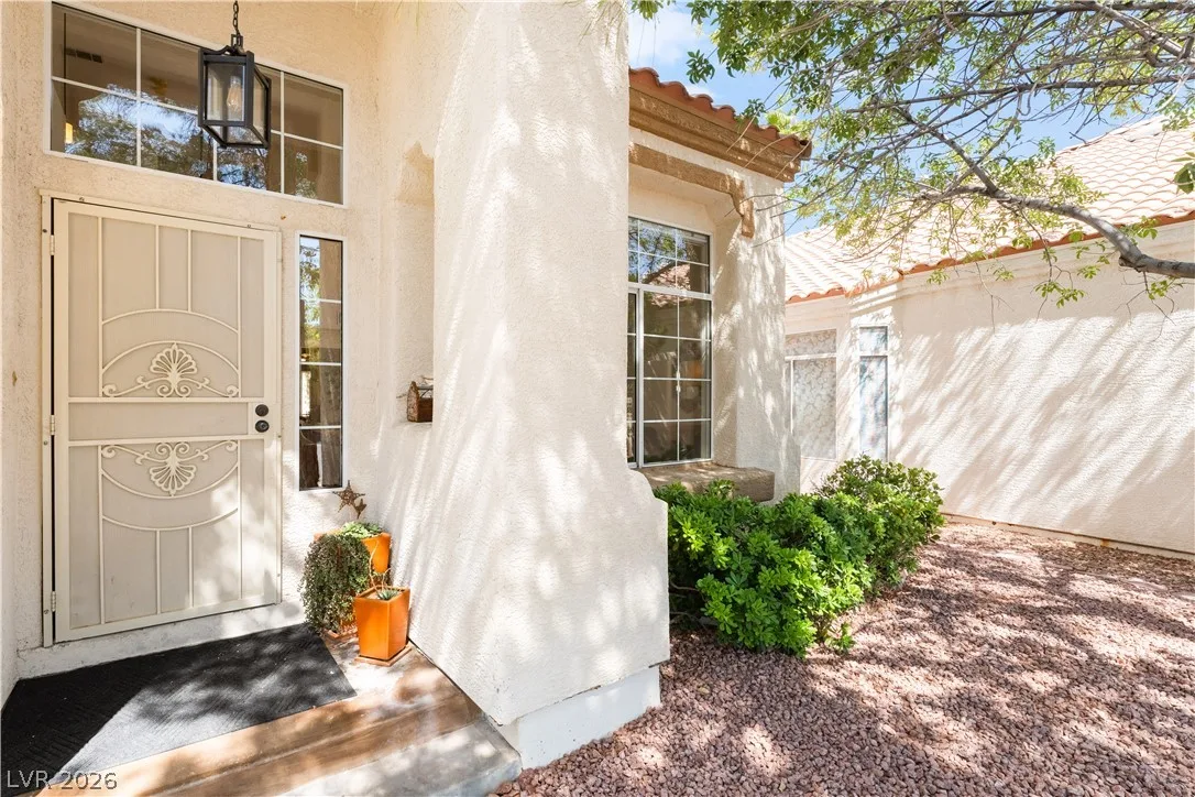 2421 Ivy Garden Court — photo 2