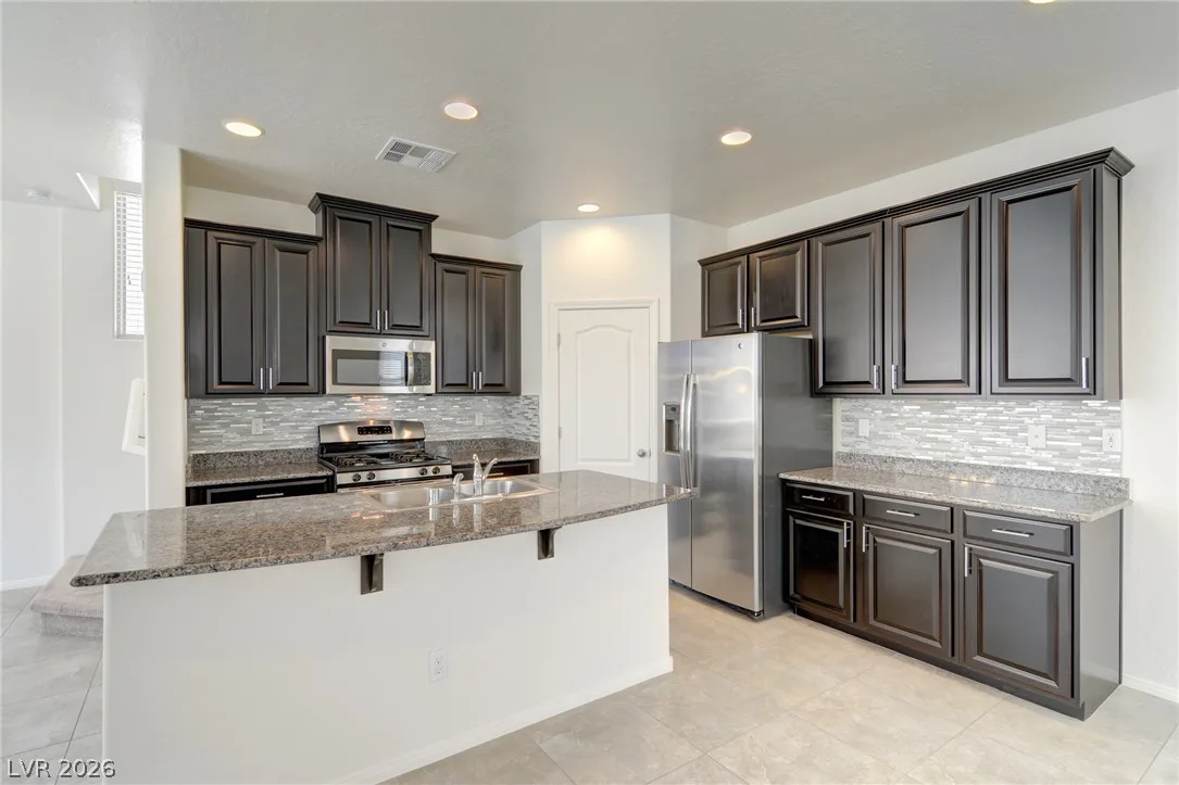 5487 Funks Grove Lane — photo 3