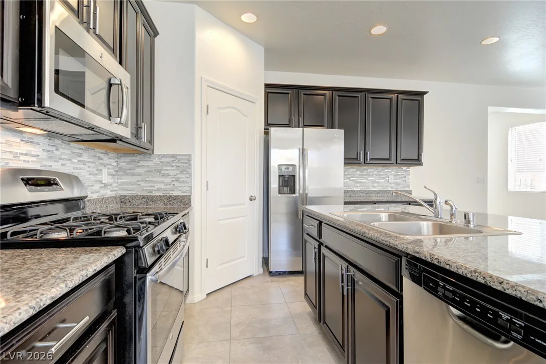 5487 Funks Grove Lane — photo 4