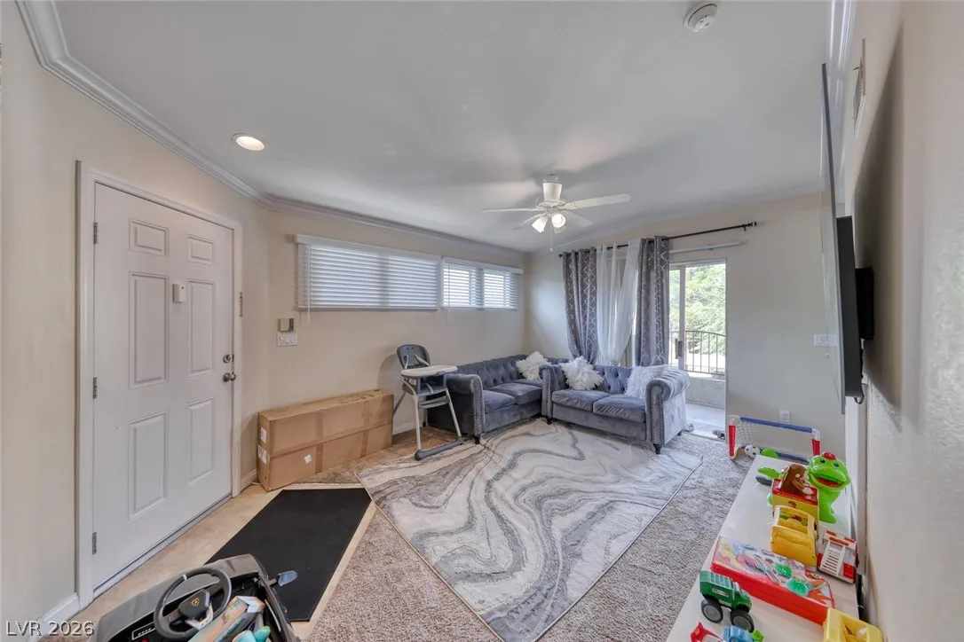 4400 South Jones Boulevard 2061 — photo 5
