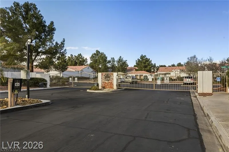 8798 Beacon Harbor Avenue — photo 5