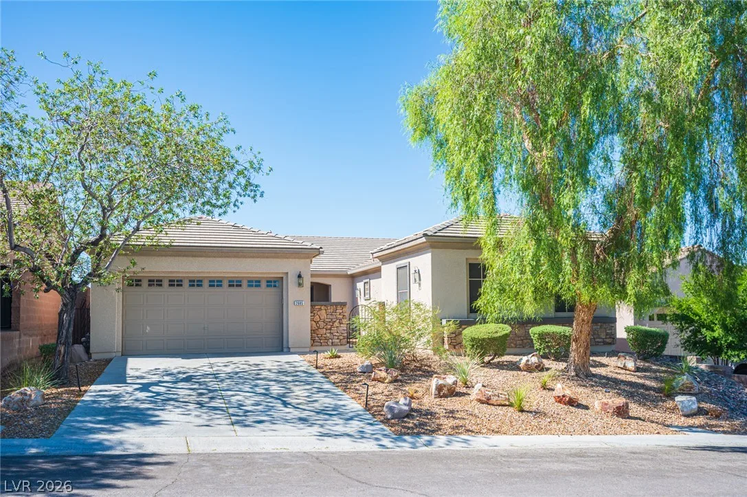 2685 La Boutique Street — photo 1