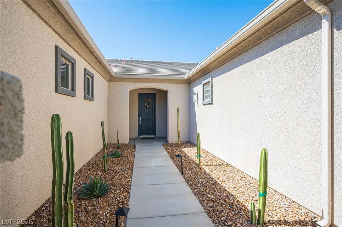 2685 La Boutique Street — photo 3