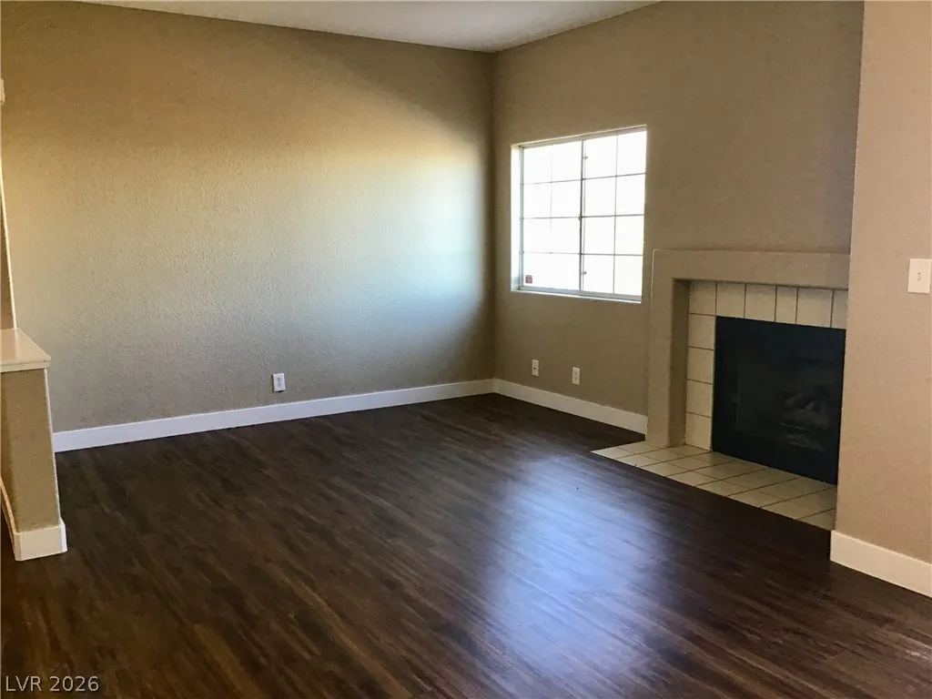 1676 NORMANDY Way 0 — photo 1