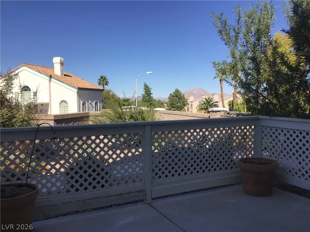 1676 NORMANDY Way 0 — photo 5