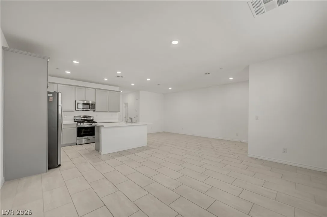 3288 Vasco Falls Avenue — photo 4