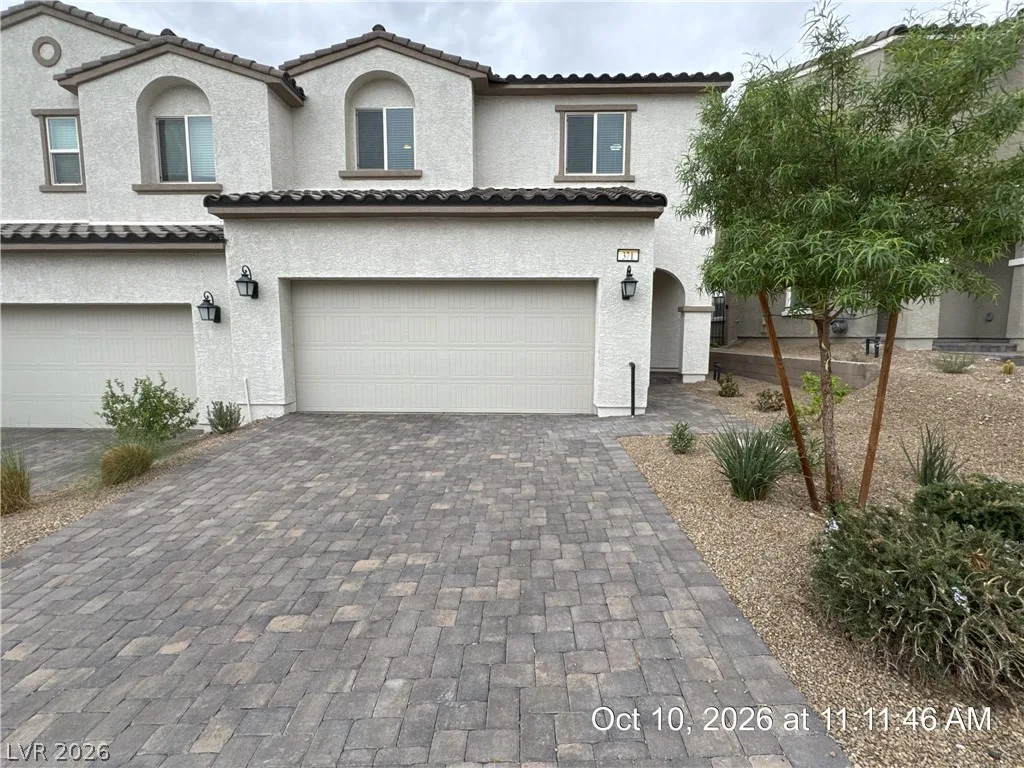 371 Rosefinch Street — photo 1