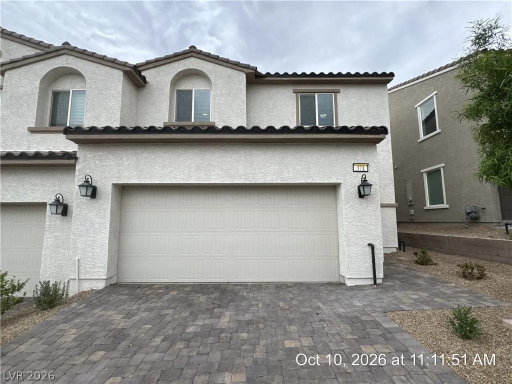 371 Rosefinch Street — photo 2