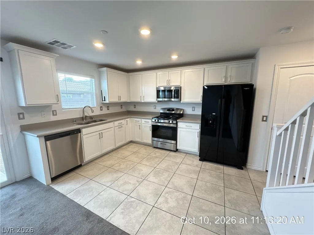 371 Rosefinch Street — photo 3