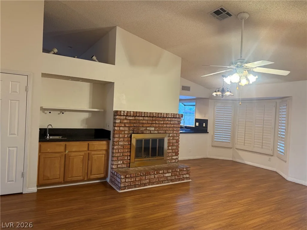 8909 Silvagni Drive — photo 3