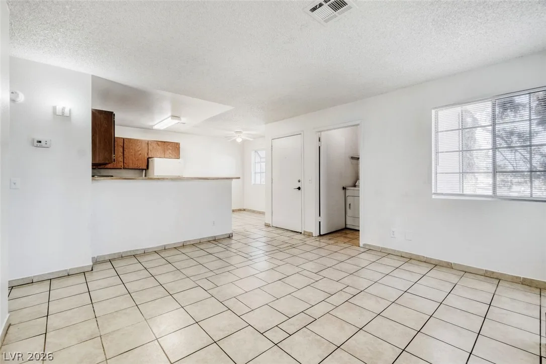 4651 Amberleigh Lane C — photo 4
