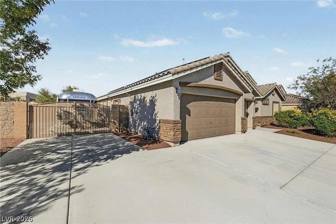 4604 Sea Dream Avenue — photo 4