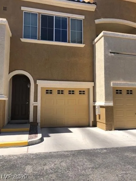 8777 Maule Avenue 2160 — photo 1