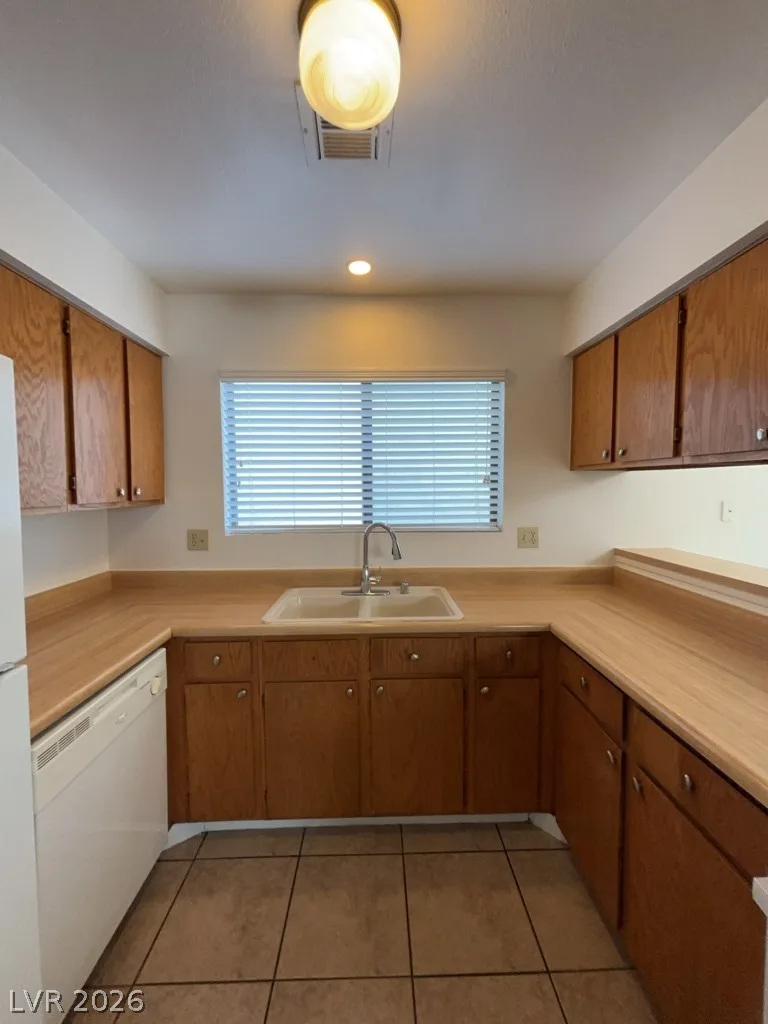 141 Colbath Street — photo 4