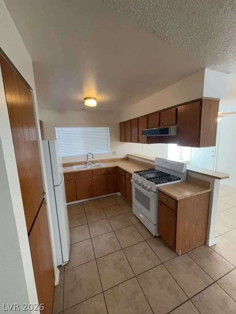 141 Colbath Street — photo 5