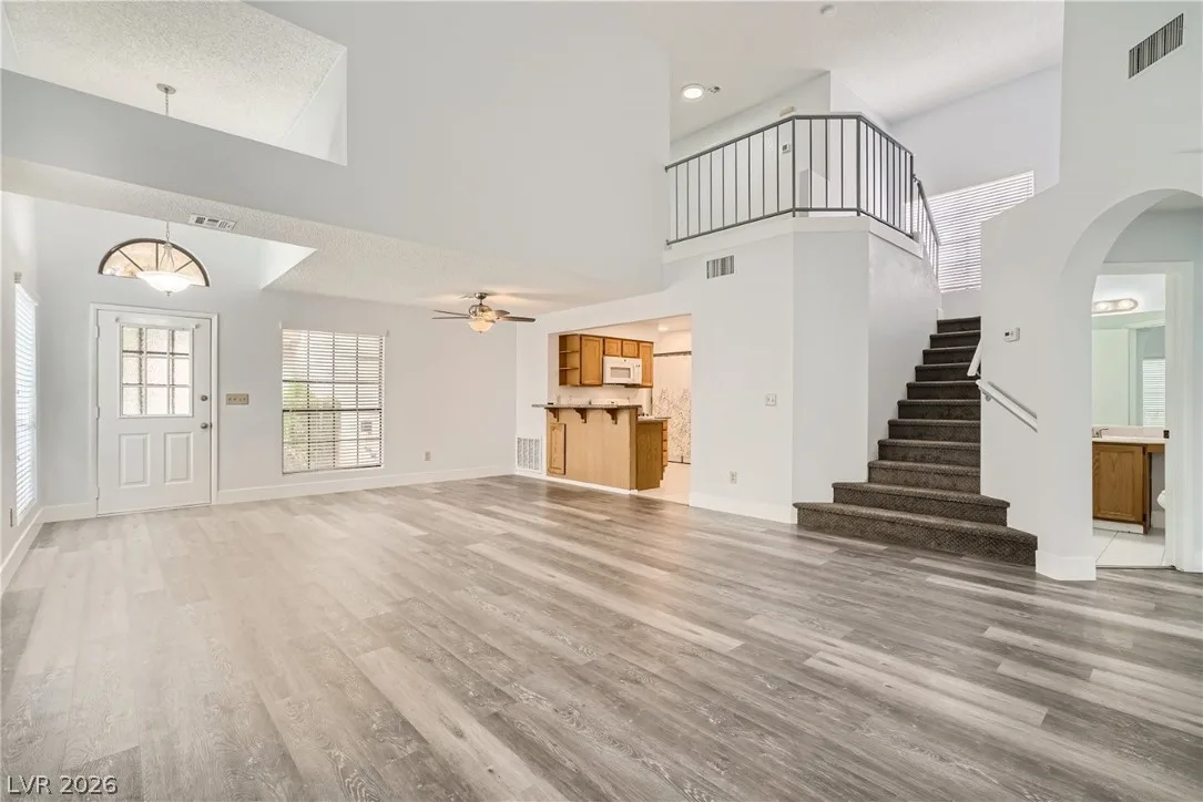 4844 Maryvale Drive — photo 2