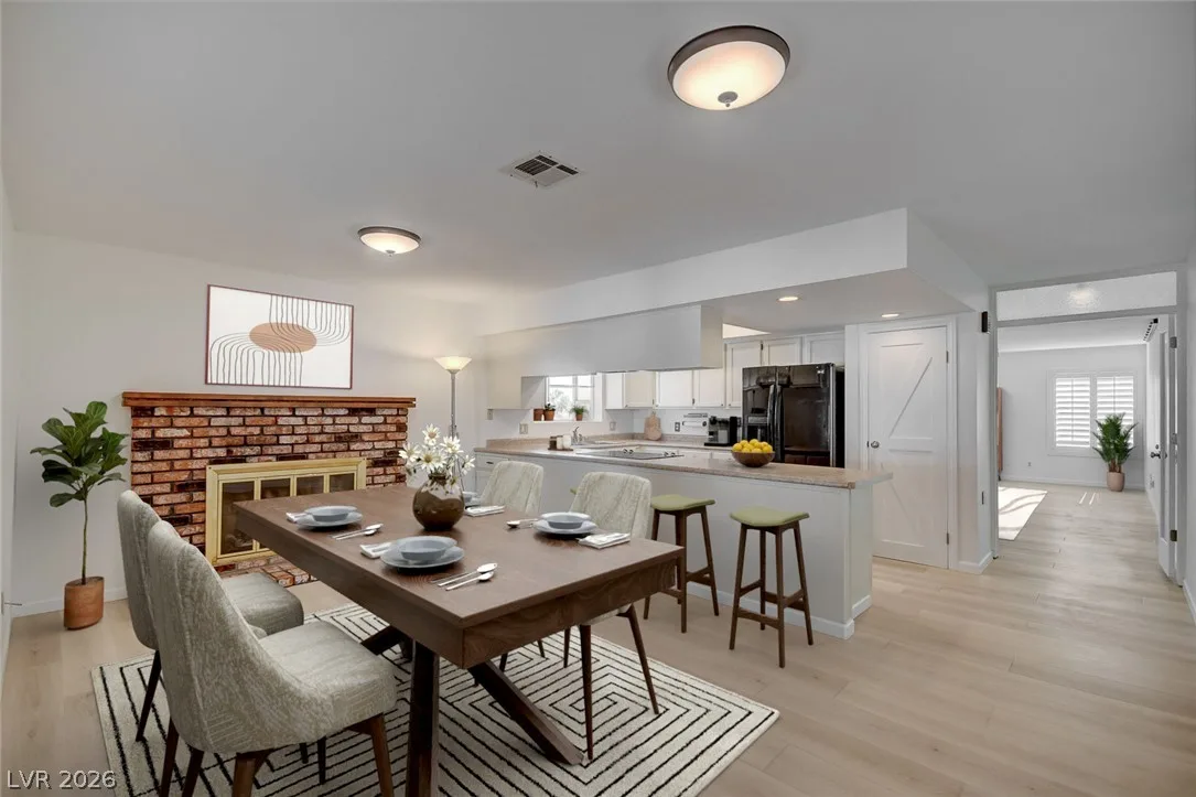 856 Marina — photo 4